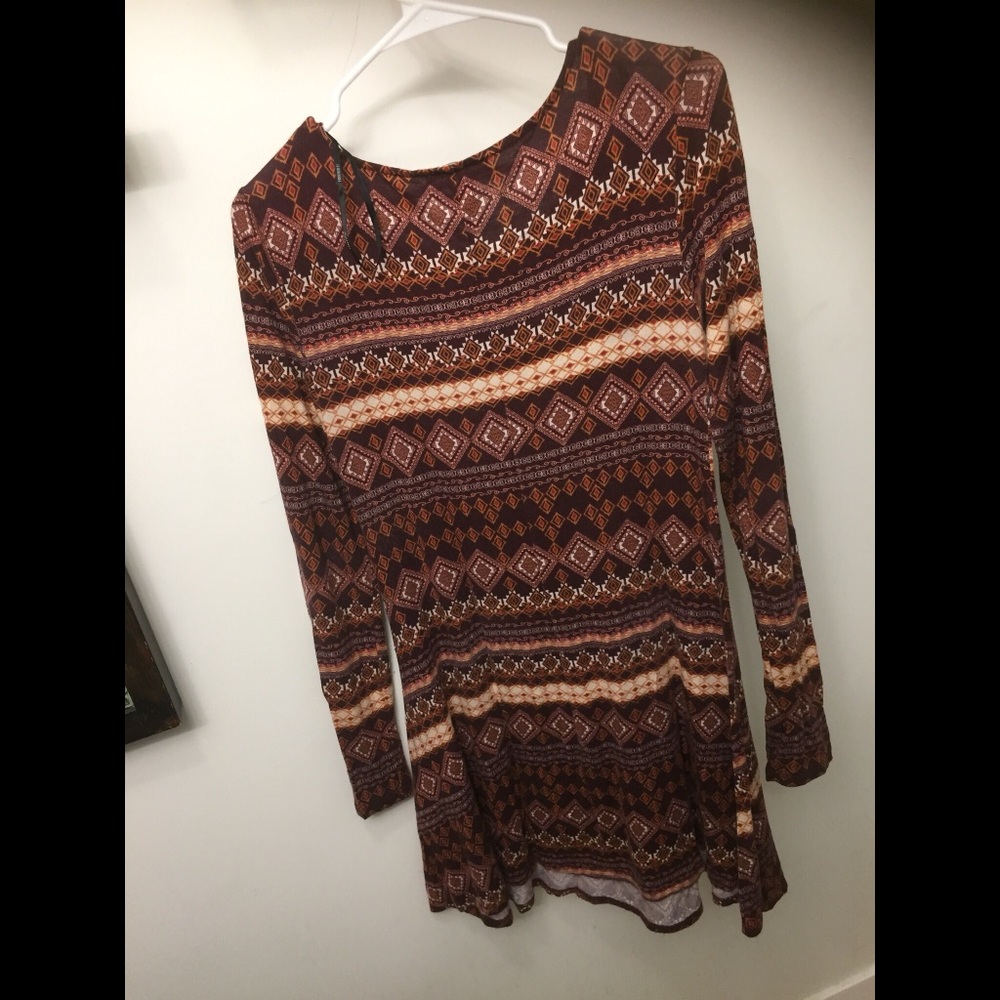 Patterned Dress - Picture 2 of 2
